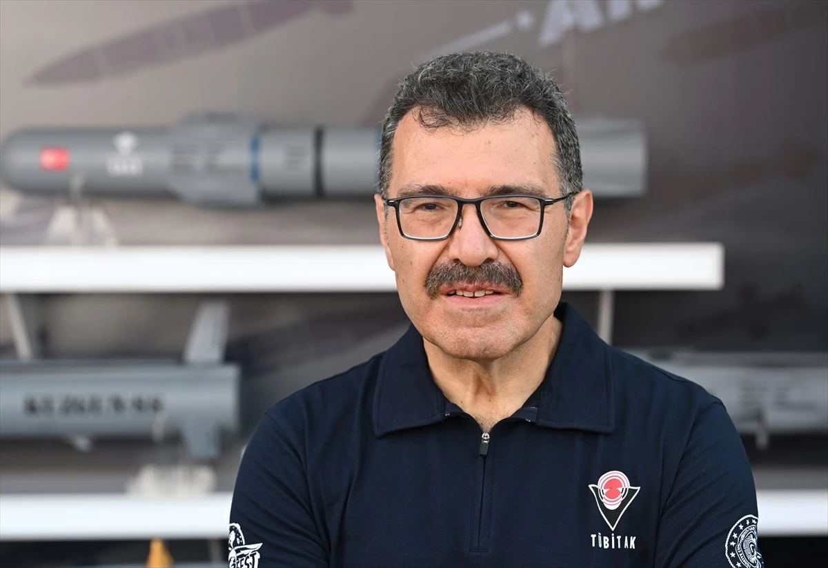 TEKNOFEST İzmir\'de Yenilenebilir Enerji ve Hidrojen Teknolojisi Öğretiliyor