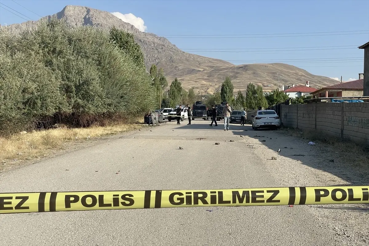 Van\'da silahlı kavgada 1 ölü, 7 yaralı