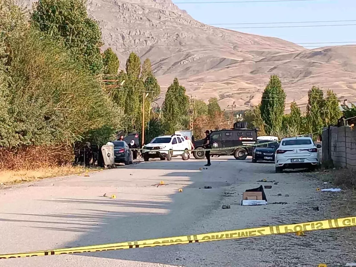Van\'ın İpekyolu ilçesinde silahlı kavga: 1 ölü, 1 yaralı