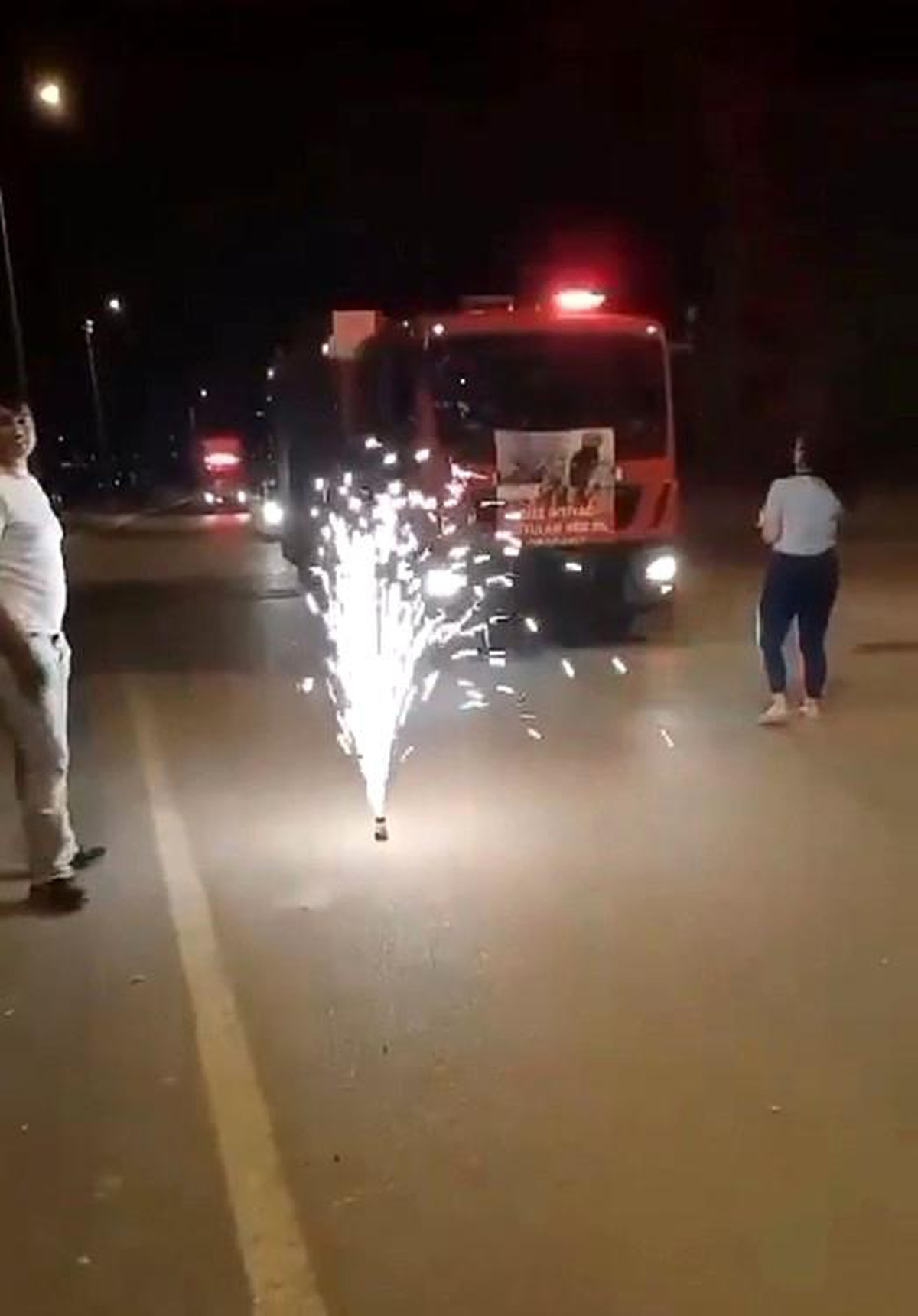 Elazığ\'da İtfaiye Ekibine Sürpriz