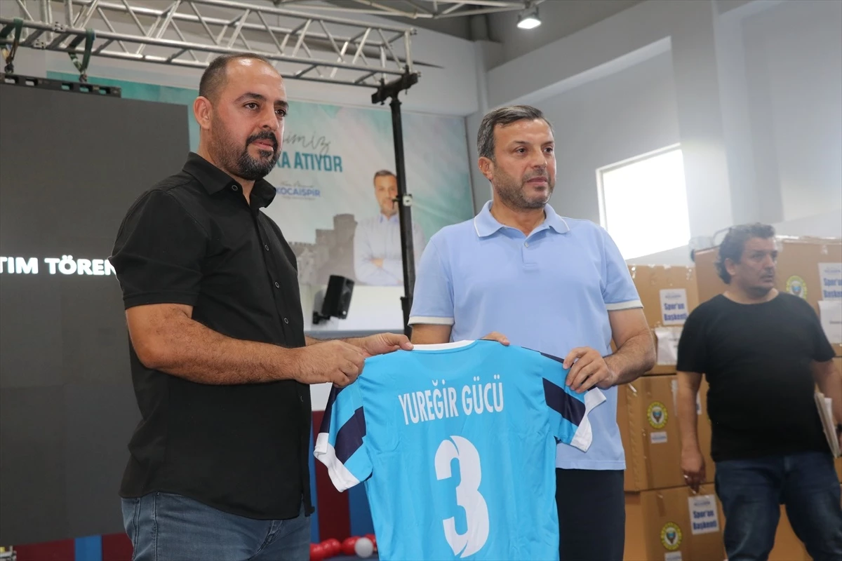 Yüreğir Belediyesi, Amatör Spor Kulüplerine 1 Milyon TL Değerinde Yardım Yaptı