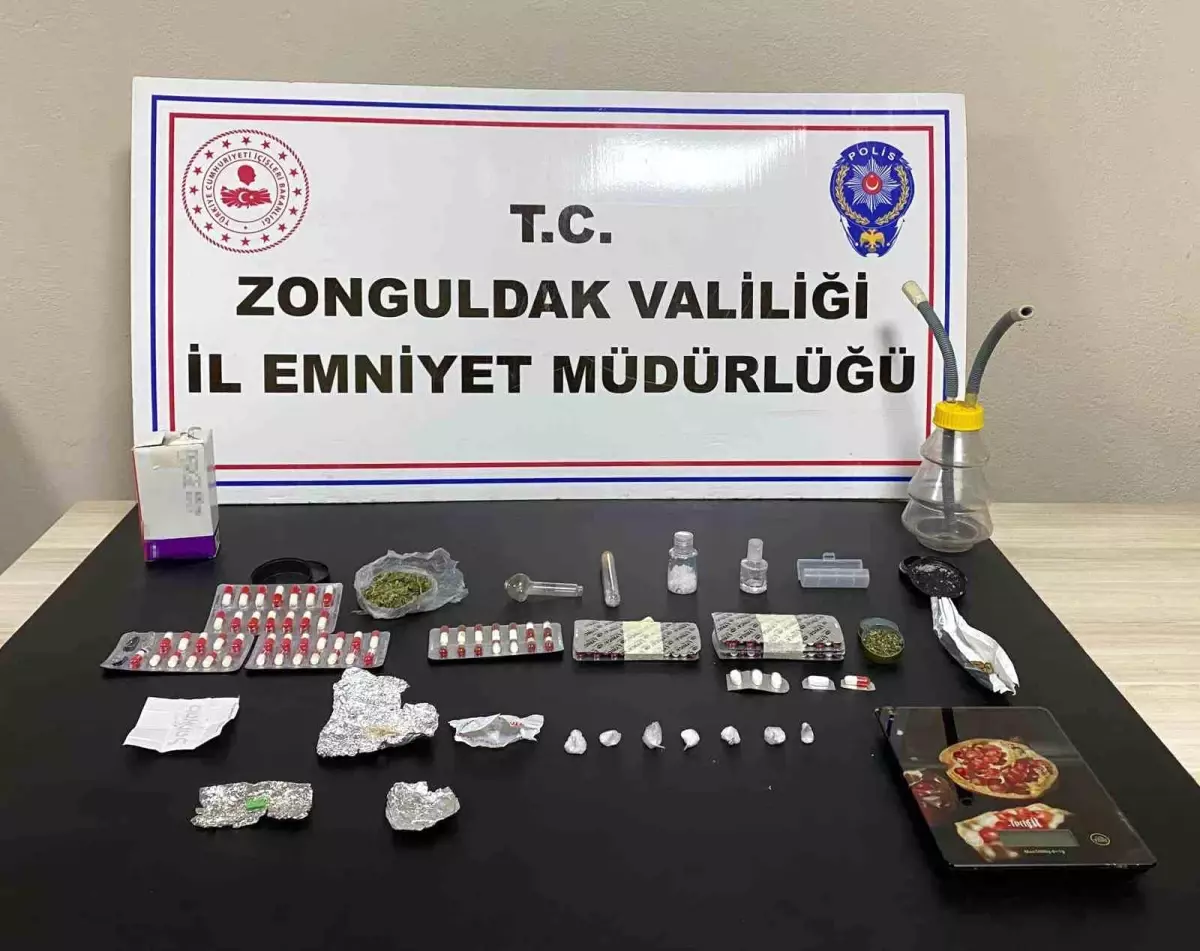 Zonguldak\'ta Uyuşturucu Operasyonu: 4 Gözaltı, 1 Tutuklama