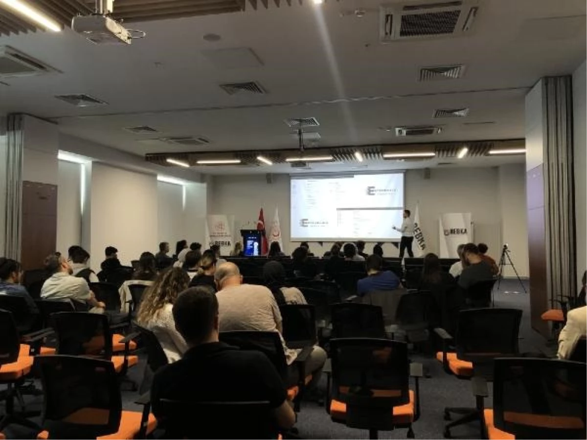 Bursa\'da düzenlenen konferansta e-ticaret ve e-ihracatın geleceği masaya yatırıldı