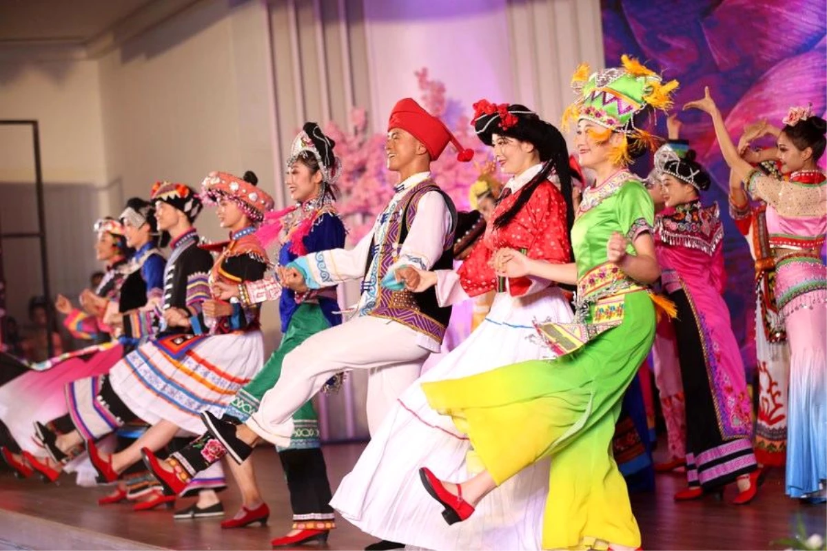 Myanmar\'da Çin Güz Ortası Festivali kutlaması düzenlendi