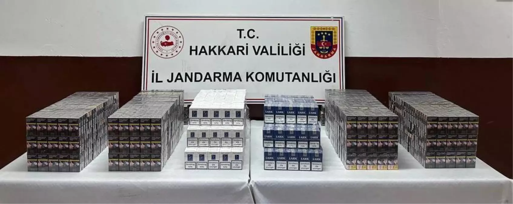 Hakkari\'de 2 Bin 640 Paket Gümrük Kaçağı Sigara Ele Geçirildi