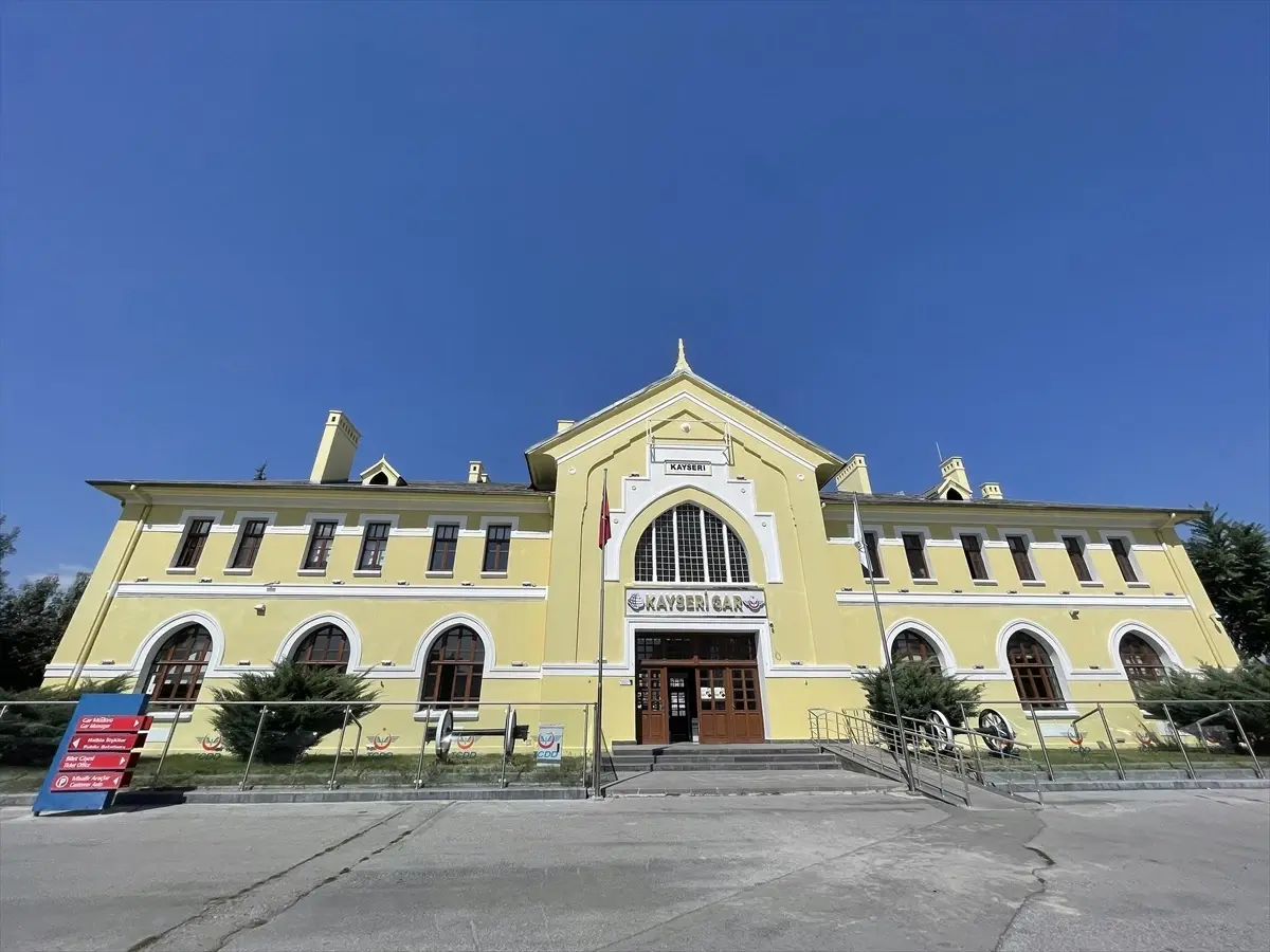 Kayseri Tren Garı\'nda Tarihi Lojmanlarda Yaşam