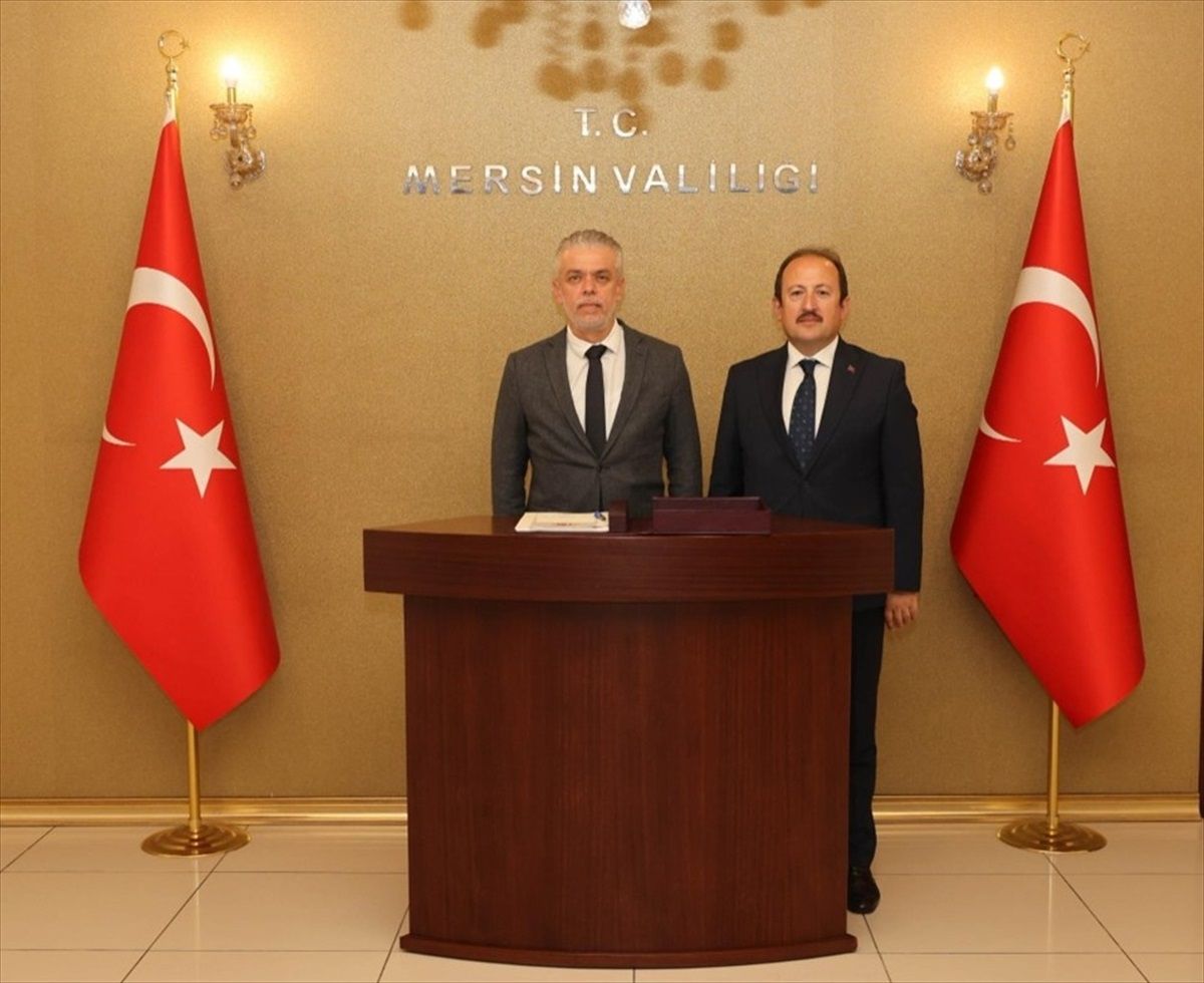 KKTC Büyükelçisi İsmet Korukoğlu, Mersin Valisi Ali Hamza Pehlivan\'ı ziyaret etti