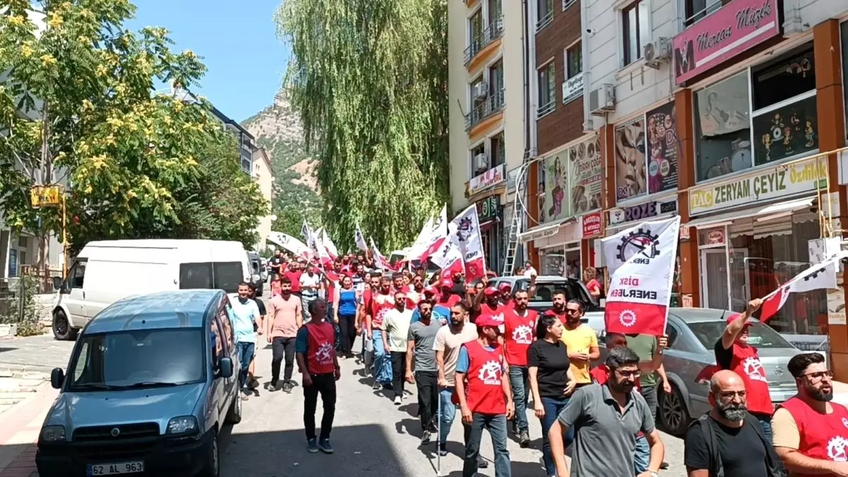 Tunceli\'de Elektrik İşçileriyle Şirket Arasında Anlaşma Sağlanamadı