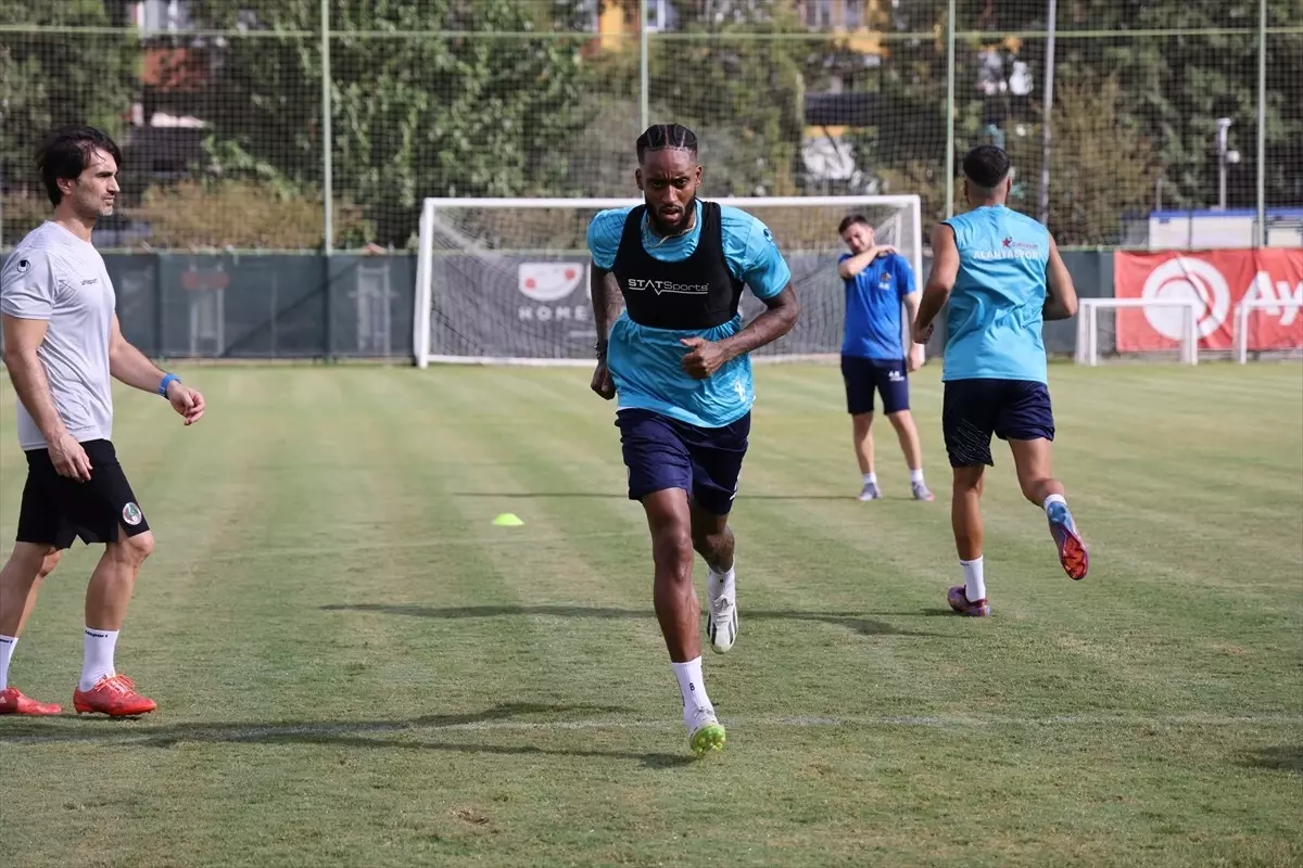 Corendon Alanyaspor, Yukatel Adana Demirspor maçı için hazır