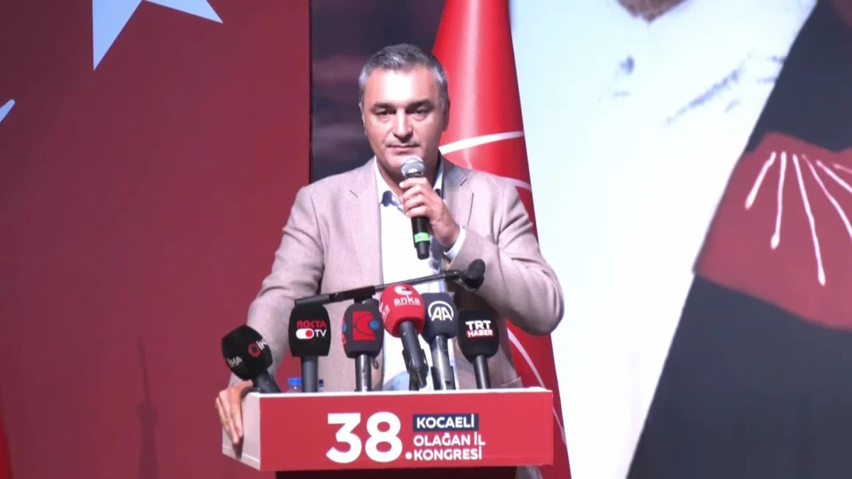 CHP Kocaeli İl Kongresi... Müslim Sarı: "Statükonun Parçası Olanlar Değişimin Aktörü Olamazlar"
