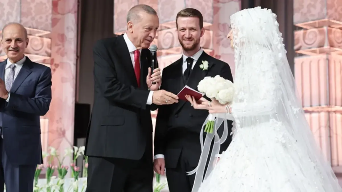 Cumhurbaşkanı Erdoğan yeğeninin nikah merasimine katıldı