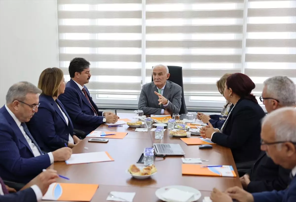 AK Parti İl Başkanı Ünsal: "Kırşehir\'i AK Parti Belediyeciliği ile yeniden tanışacak"