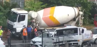 Kartal'da Beton Mikseri Tankere Çarptı: 1 Yaralı