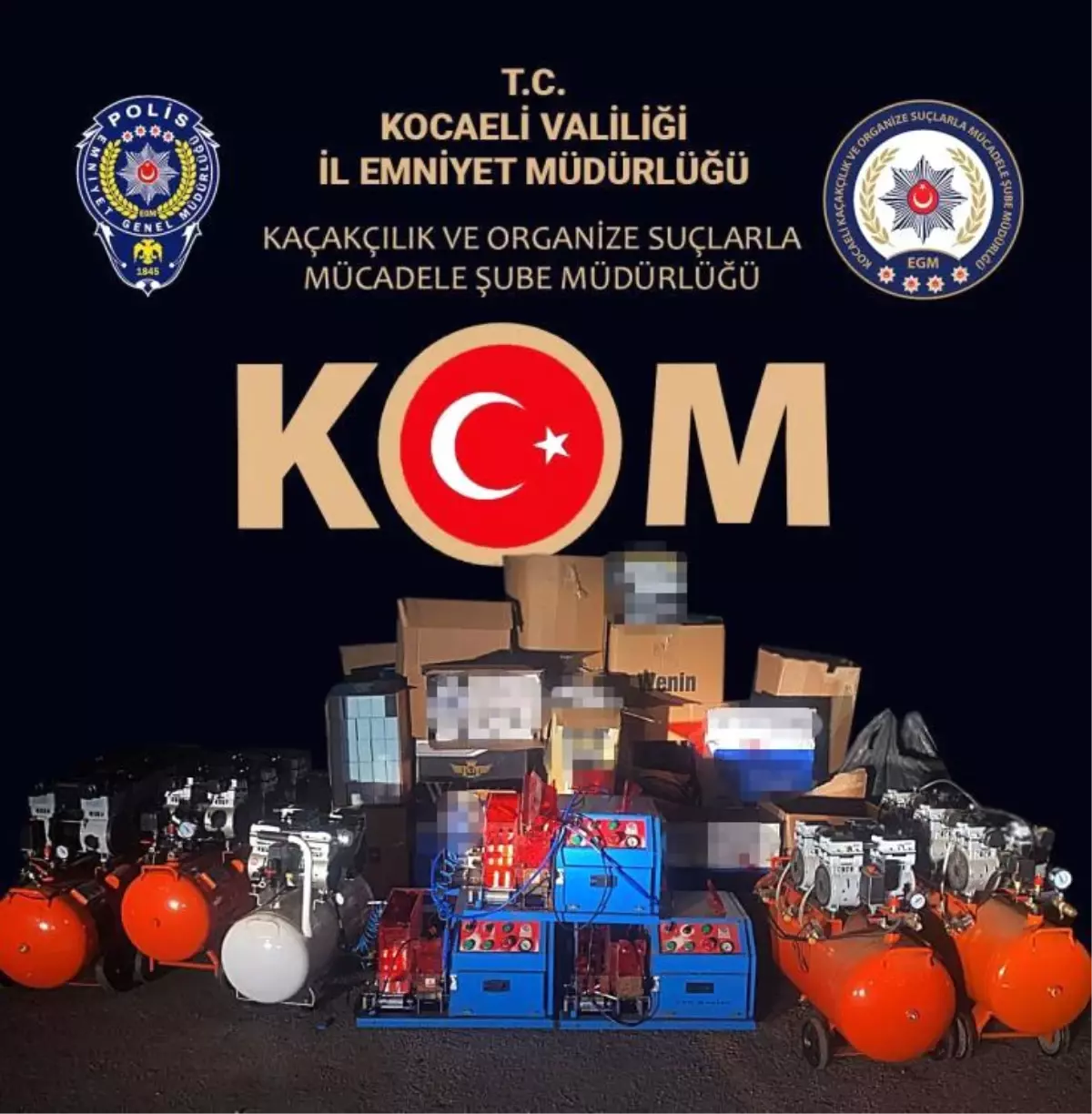 Kocaeli\'de Gümrük Kaçağı Makaron ve Tütün Operasyonu: 5 Gözaltı