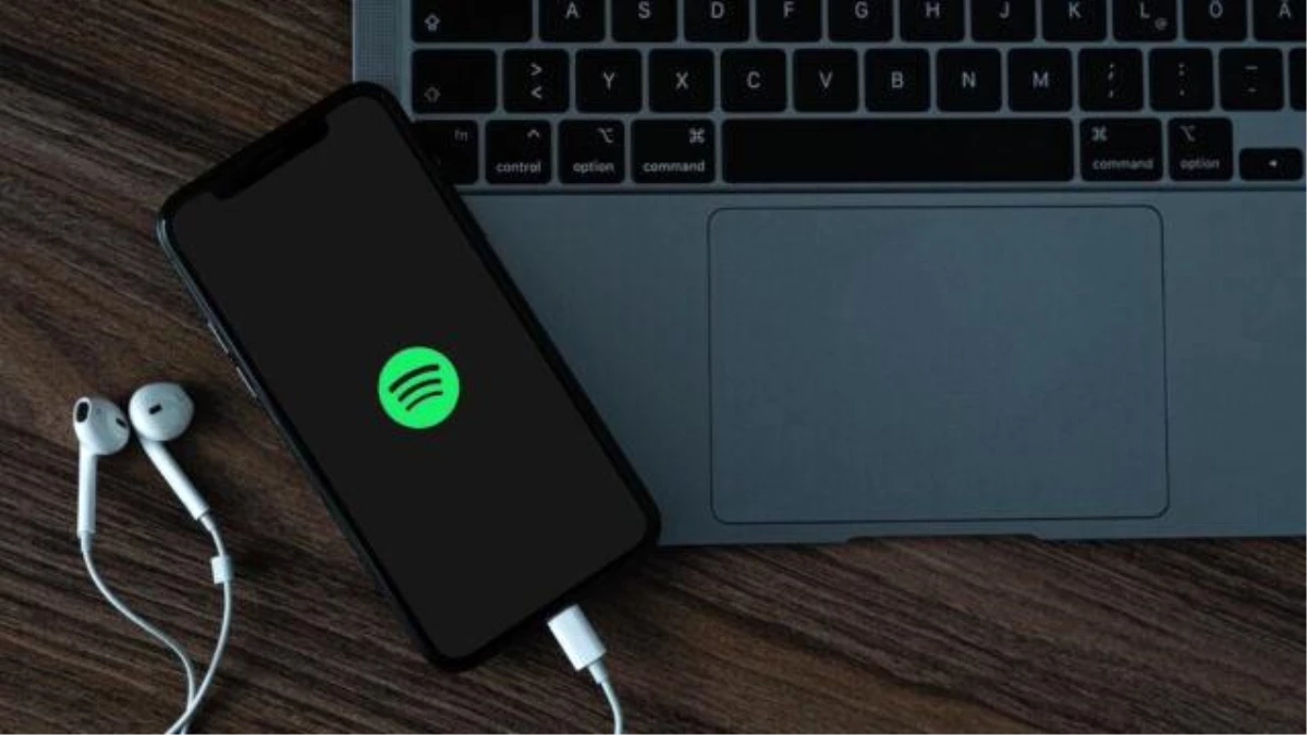 Spotify, Podcastleri Yazıya Dönüştüren Yeni Özelliği Duyurdu