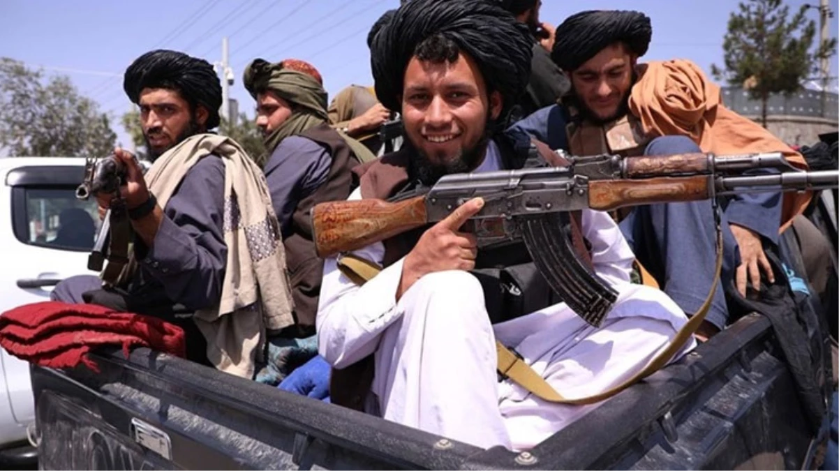 Afganistan\'da Taliban, 200 \'\'büyücüyü\'\' gözaltına aldı