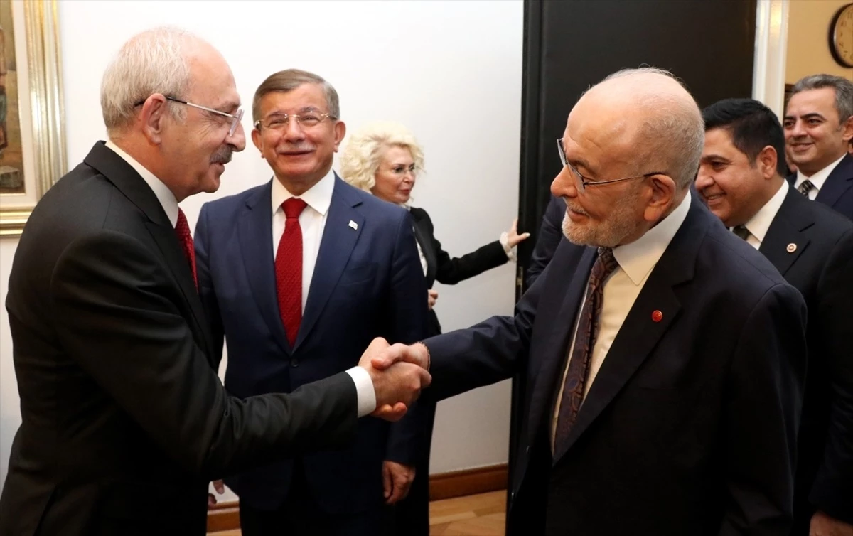 Karamollaoğlu ve Davutoğlu, Kılıçdaroğlu\'nu Meclis\'te ziyaret etti