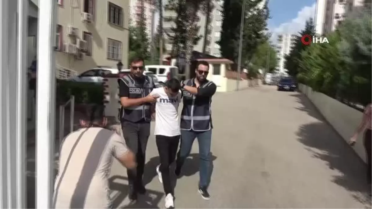 Arkadaşlarıyla kafede oturan genci sırtından vuran şahıs tutuklandı