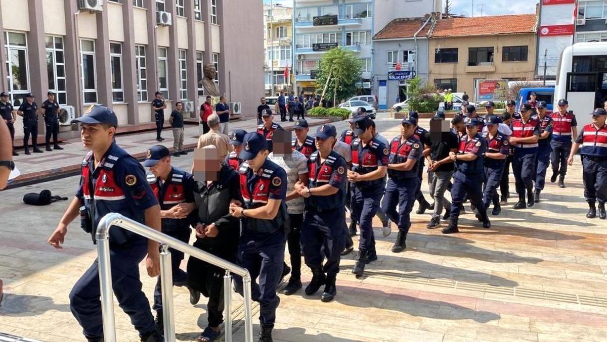 Aydın\'da polis bıçaklandı, şüpheliler tutuklandı