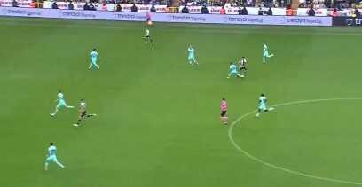 Bu sezon alev aldı! İrfan Can Kahveci'nin rakibine attığı çalım ağızları açık bıraktı