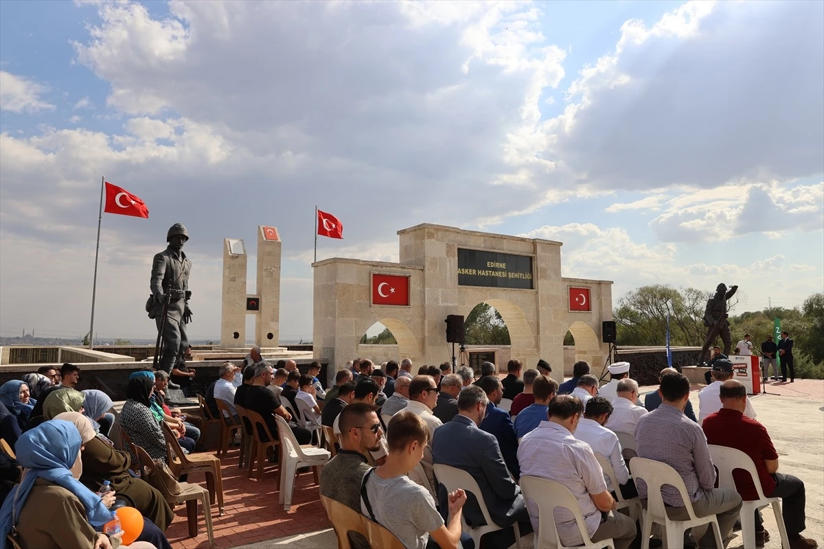Edirne Asker Hastanesi Şehitliği\'nde anma töreni düzenlendi