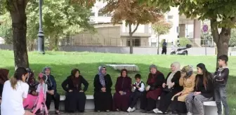 Gaziantep'te Ev Alma Hayaliyle Dolandırılan Aileler Eylem Yaptı