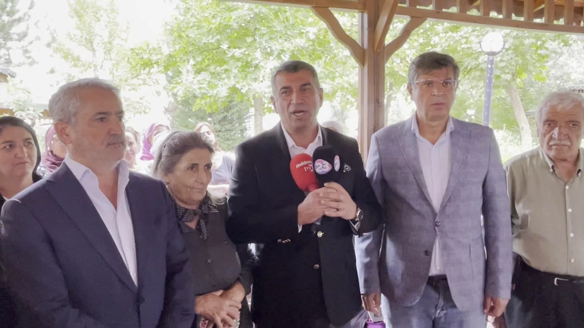 CHP Elazığ Milletvekili Gürsel Erol, Elazığ Belediyesi Meclis Üyesi Cafer Yeşil\'i ziyaret etti