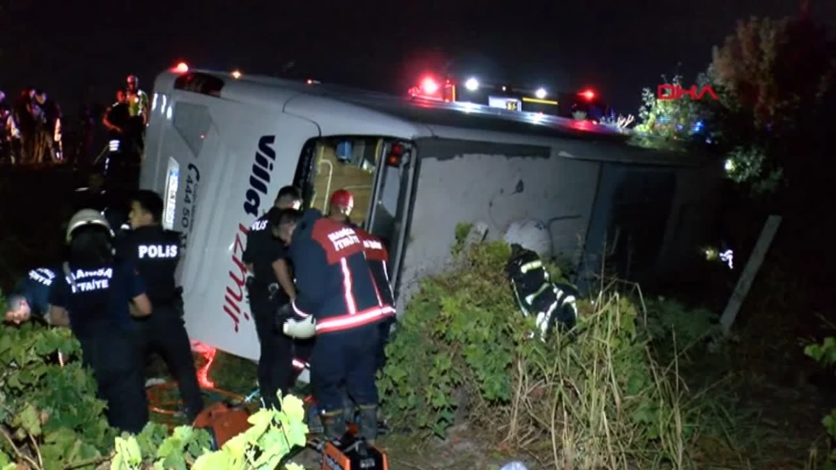 Manisa\'da otobüs kaza yaptı: 15 kişi yaralandı
