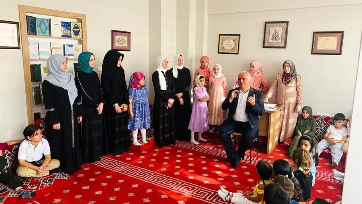 Bilecik İl Müftüsü Ali Erhun, çocuklara peygamber sevgisini anlattı