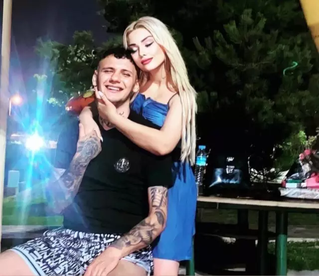 İzmir'de genç kızın şakalaşma sırasında erkek arkadaşını vurması