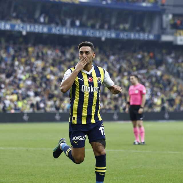 Son Dakika: Kanarya şov devam ediyor! Fenerbahçe, Süper Lig'in 7. haftasında sahasında Çaykur Rizespor'u 5-0 mağlup etti
