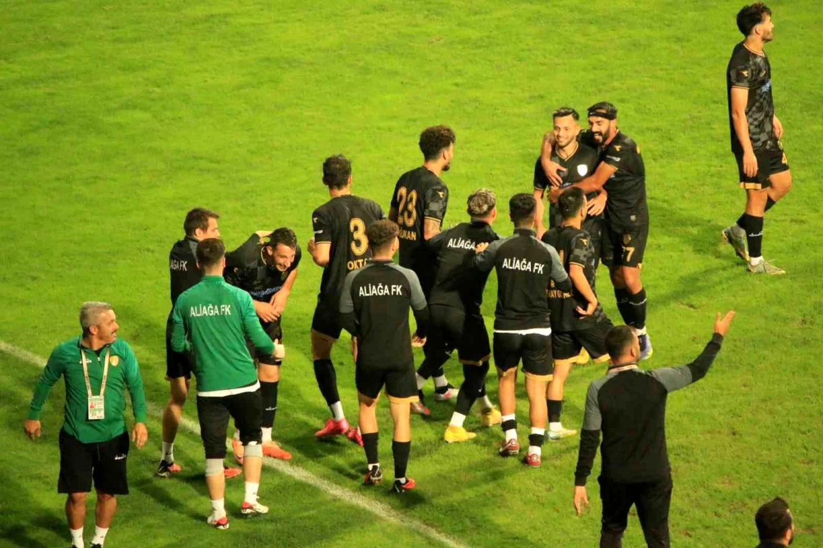 Karabük İdman Yurdu, Aliağa Futbol\'a 4-0 mağlup oldu
