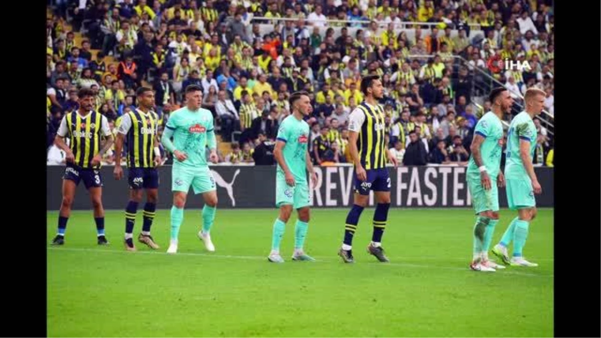 Fenerbahçe, Çaykur Rizespor\'u 5-0 Mağlup Etti