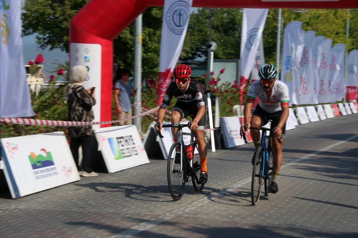 Uluslararası Fethiye Spor Festivali\'nde Likya Granfondo Bisiklet Yarışı Gerçekleştirildi
