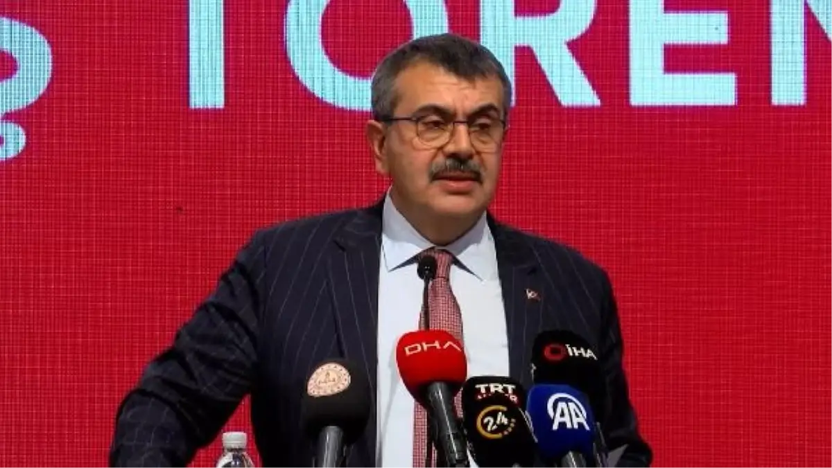 BAKAN TEKİN: EĞİTİMLE İLGİLİ TARTIŞMALARIN ZENGİNLİK OLUŞTURDUĞUNA İNANIYORUM