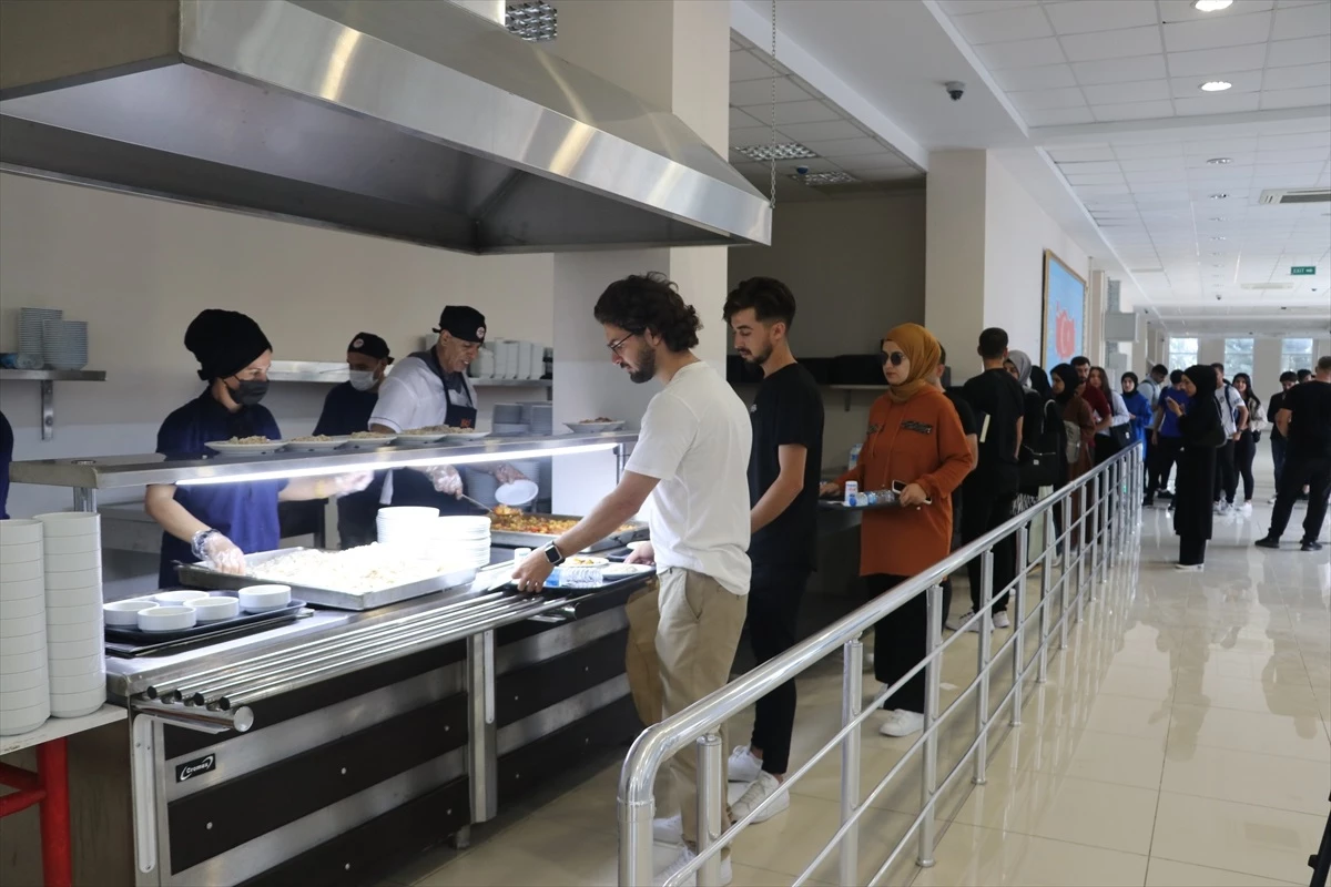 Batman Üniversitesinde 16 Bin Öğrencinin Yemek Ücreti Belediye Tarafından Karşılanıyor