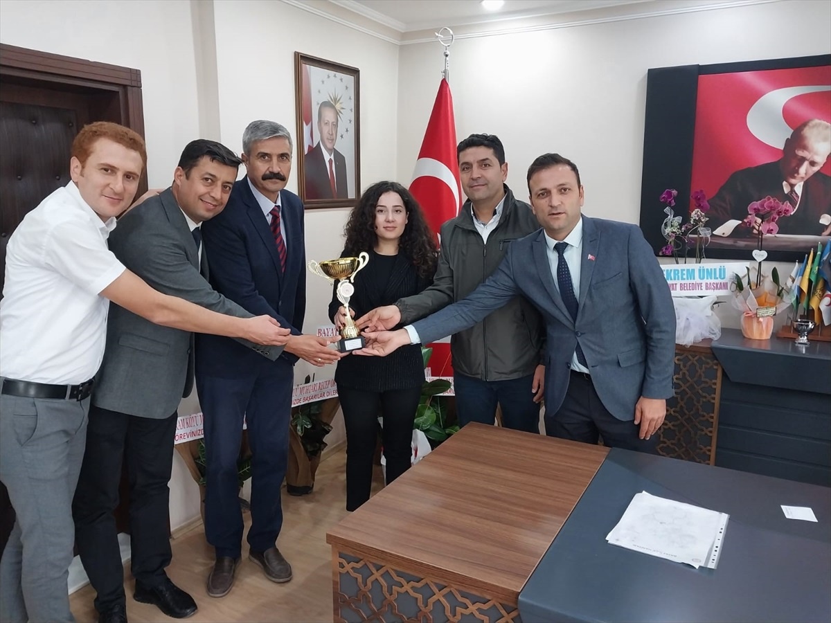 Bayat Kaymakamlığı Erkek Voleybol Takımı Şampiyon Oldu