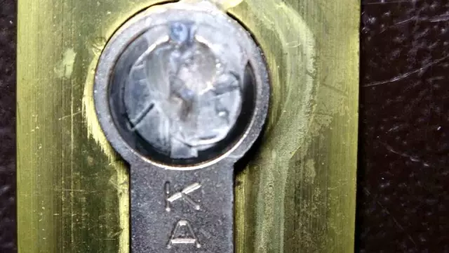 Çekmeköy'de Kiracılara Yapışkanlı Kapı Şoku