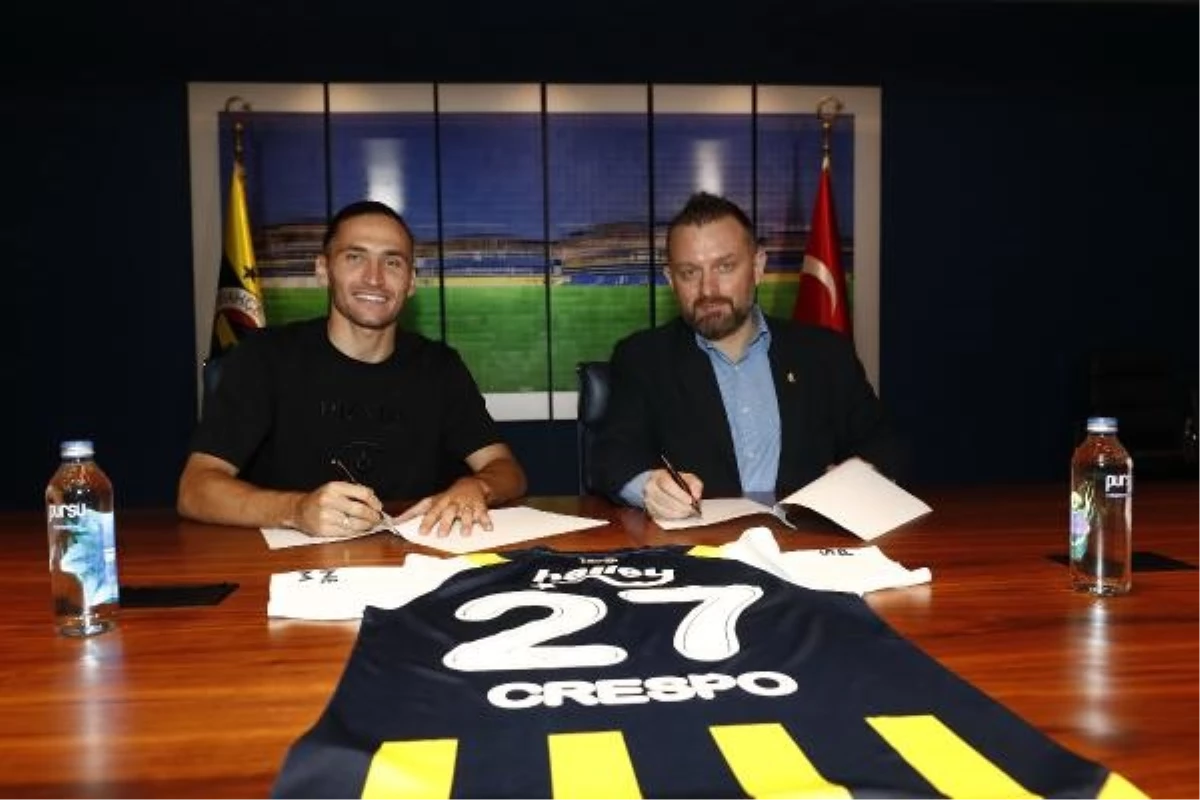 Fenerbahçe, Miguel Crespo\'nun sözleşmesini 1 yıl daha uzattı