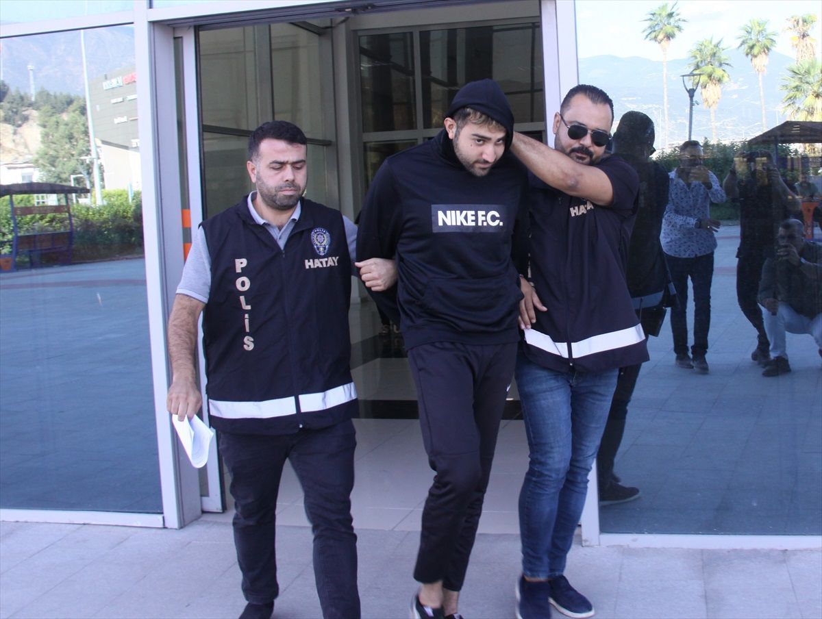 Hatay\'da bıçakla babasını öldüren zanlı tutuklandı