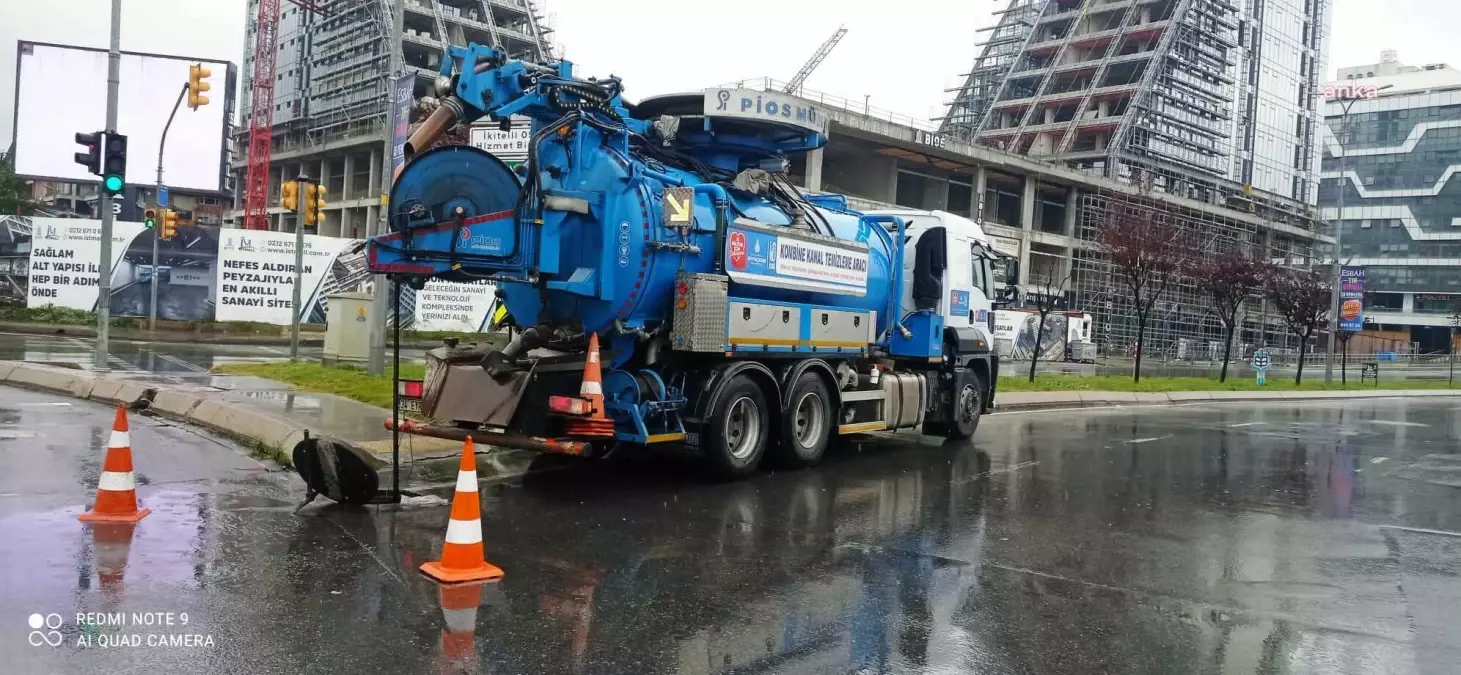 İstanbul\'da Dört Günde Metrekareye 298 Kilogram Yağış Düştü