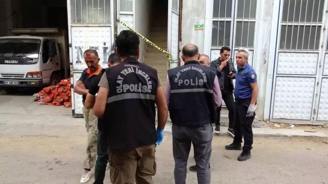 Malatya'da tavana asılı halde bulunan esnaftan 'Sürekli deprem olacak korkusu ile yaşatmaktan yoruldum' notu çıktı