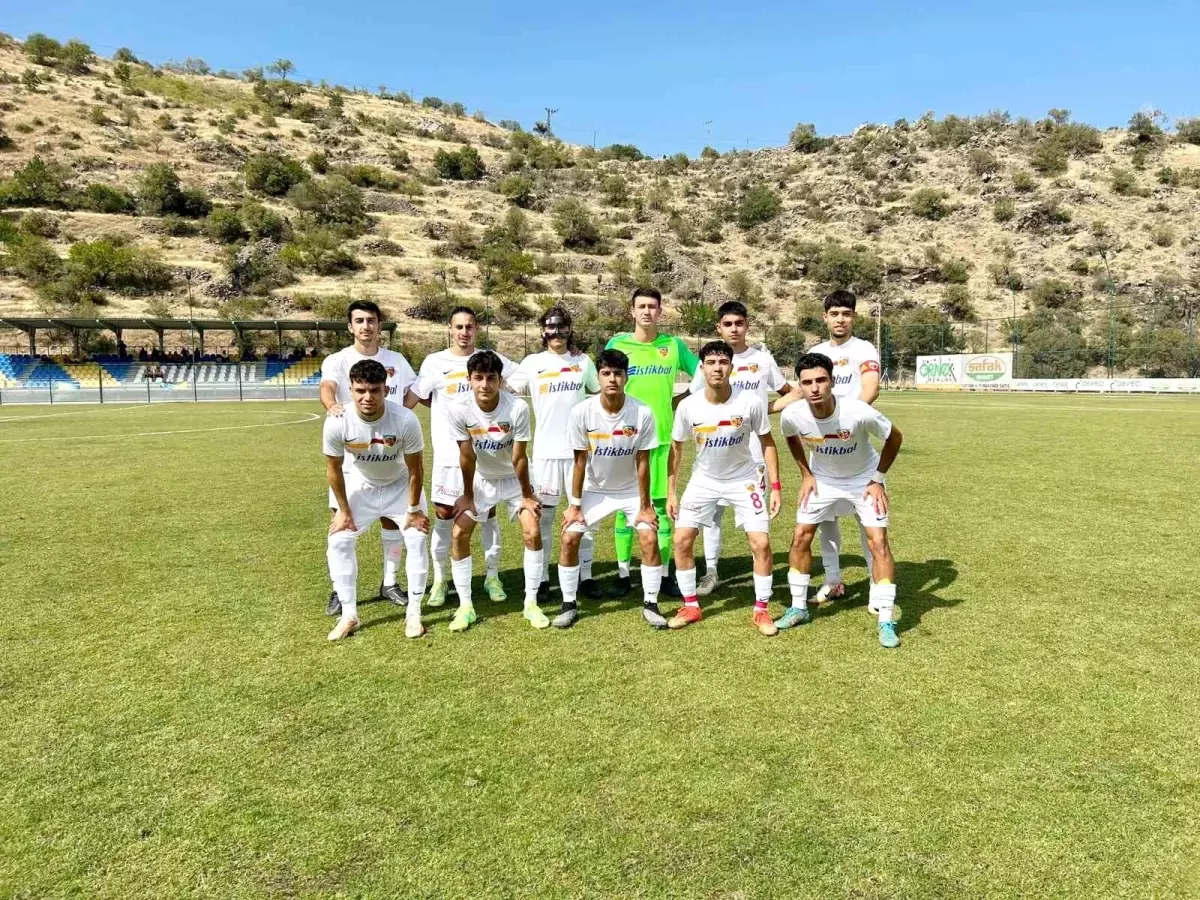 Mondihome Kayserispor U19, Yeni Malatyaspor\'u 2-0 mağlup etti