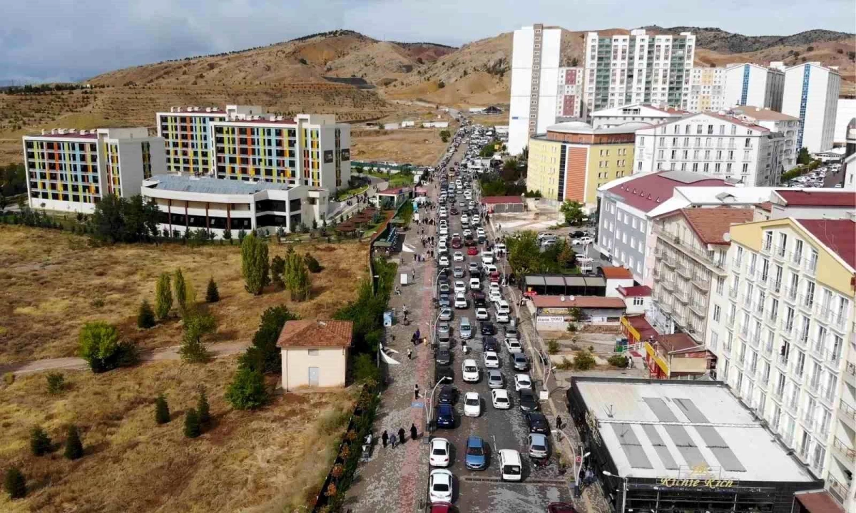 Üniversitelerin açılmasıyla Kırıkkale\'nin Yahşihan ilçesinde nüfus 30 binden 100 bine çıktı