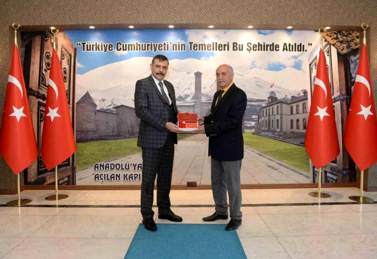 Erzurum Valiliği Basın ve Halkla İlişkiler Müdürü Ziyaattin Uçan Emekli Oldu
