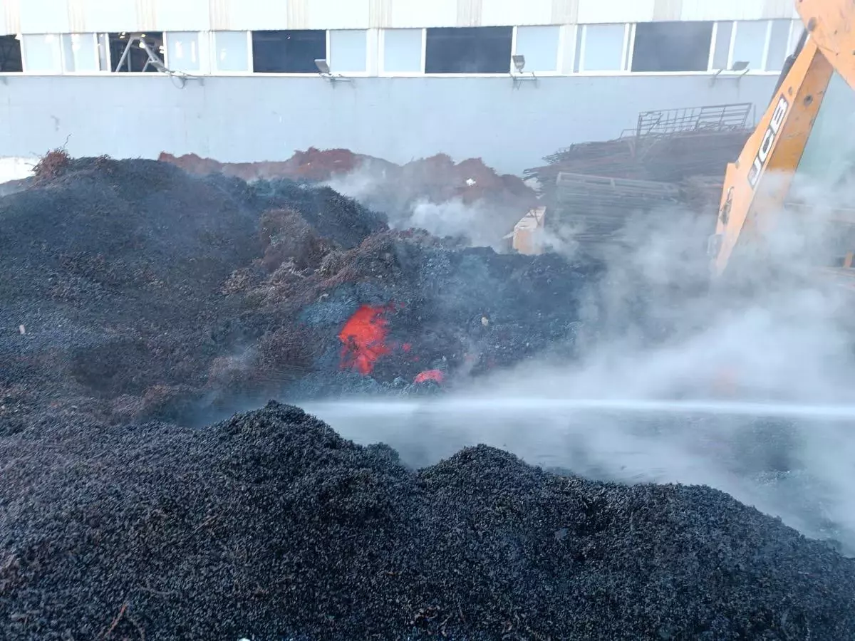 Antakya\'da Metal Makine Üretim Fabrikasında Yangın