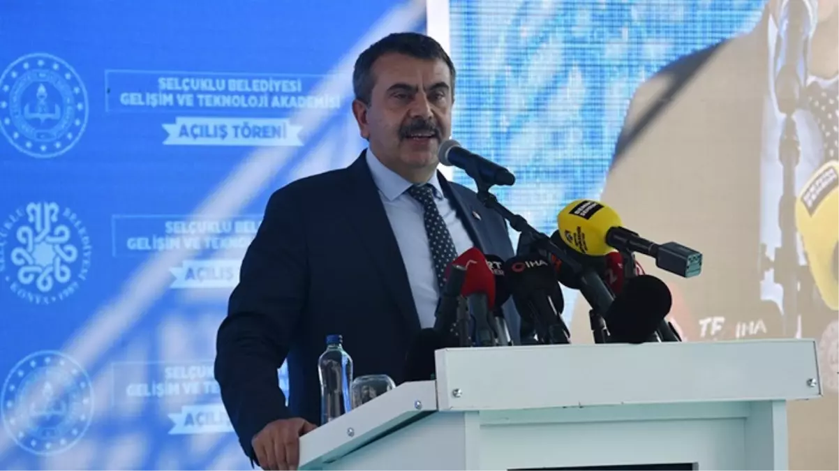 Bakan Tekin\'den mülakat tartışmalarına son nokta: İstihdam ettiğim öğretmeni görmek zorundayım