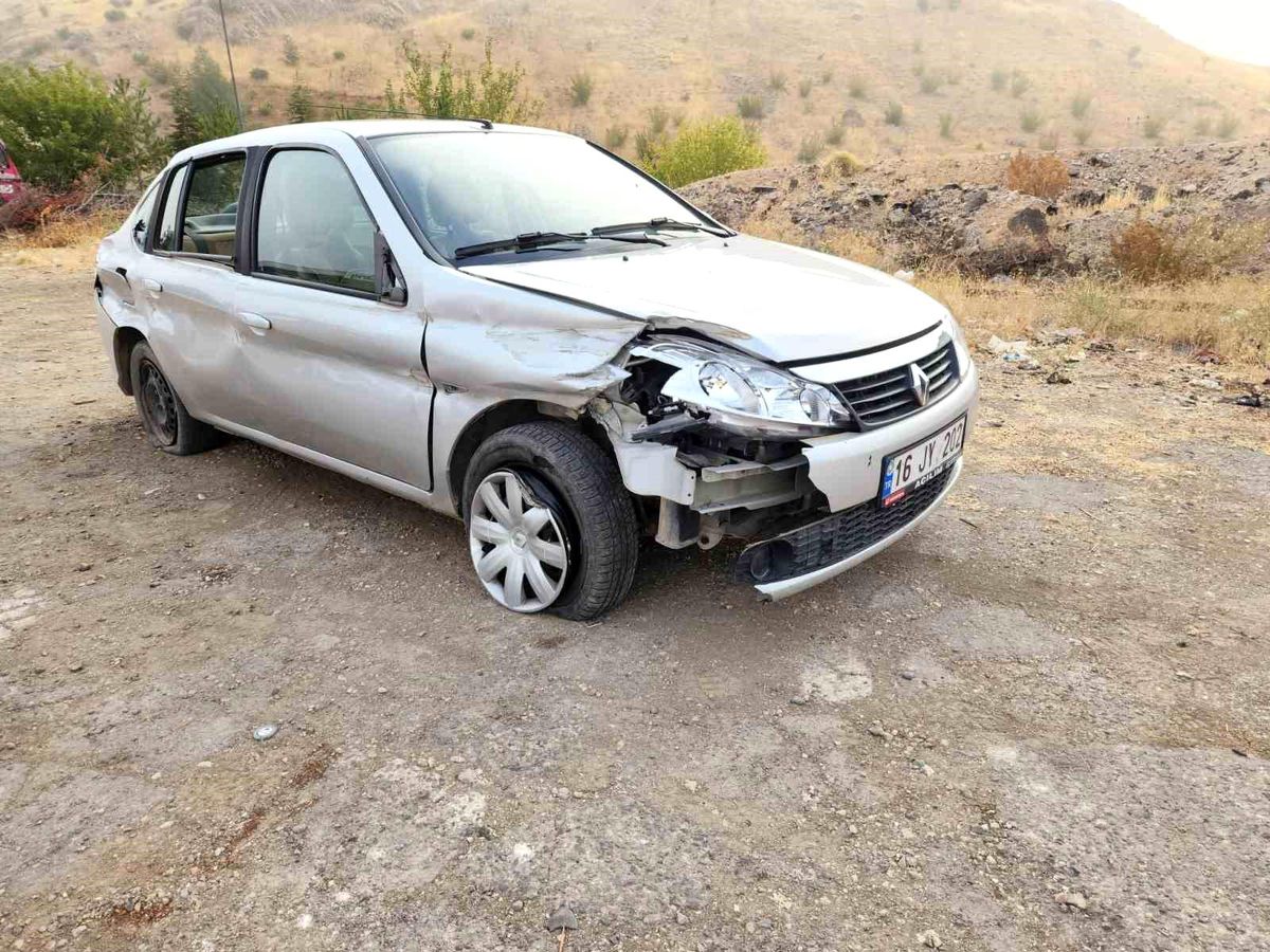 Adıyaman\'ın Gölbaşı ilçesinde otomobil kazası: 4 yaralı