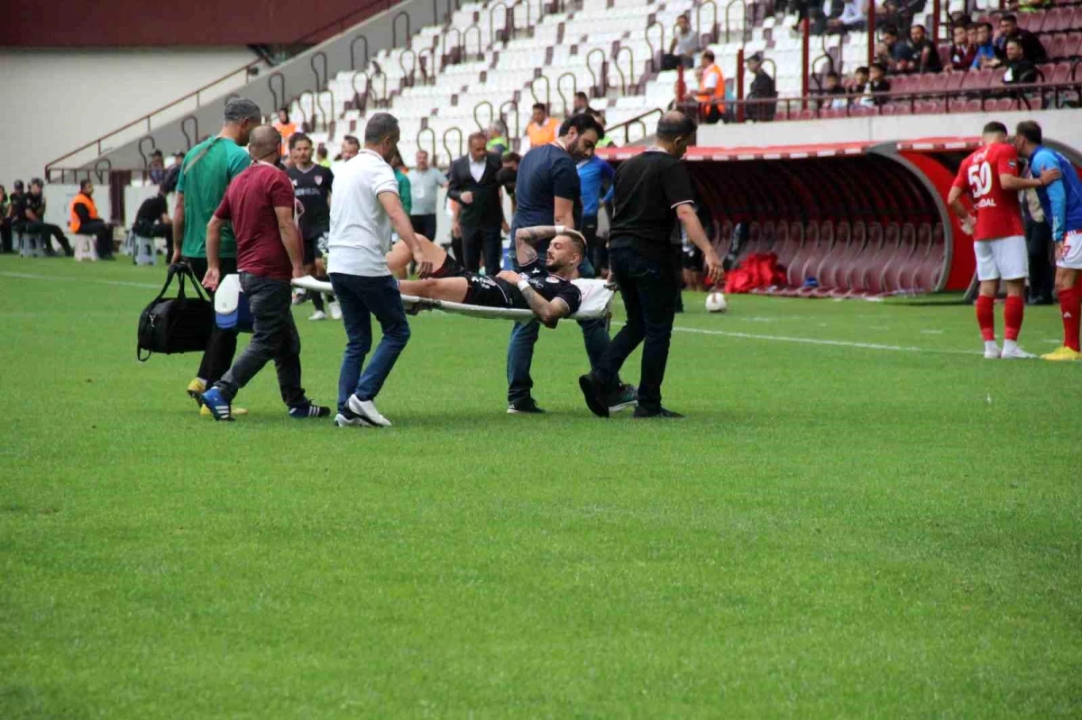 Elazığspor\'un yıldız oyuncusu Beykan Şimşek 3 hafta sakatlık nedeniyle sahalardan uzak kalacak