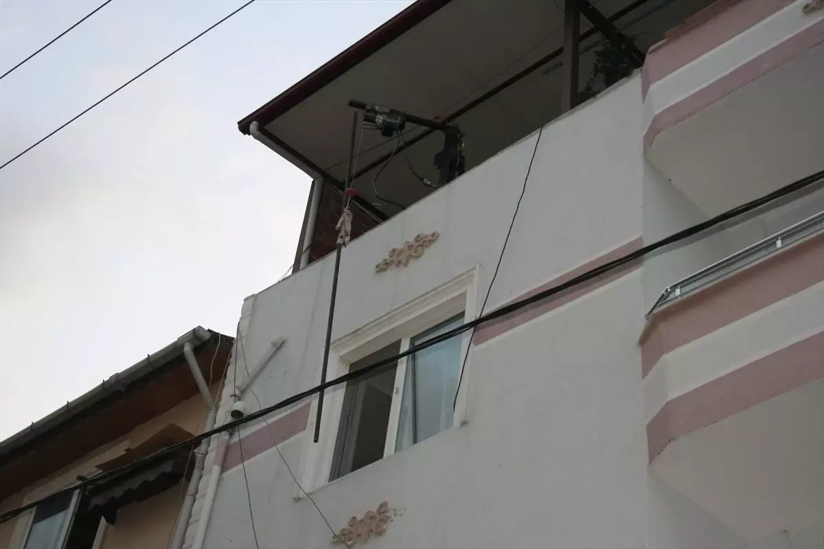 Bursa\'da Çift Elektrik Akımına Kapıldı